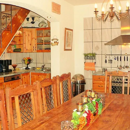 Vakantiehuis Ferienhaus Kutscherhaus Casa Chabeli - Berlin, Max 11 Personen Berlijn