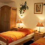 Ferienhaus Kutscherhaus Casa Chabeli - Berlin, Max 11 Personen Berlin