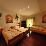 Holiday home Ferienhaus Kutscherhaus Casa Chabeli - Berlin, Max 11 Personen