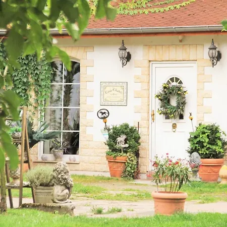 Ferienhaus Kutscherhaus Casa Chabeli - Berlin, Max 11 Personen Hébergement de vacances Berlin