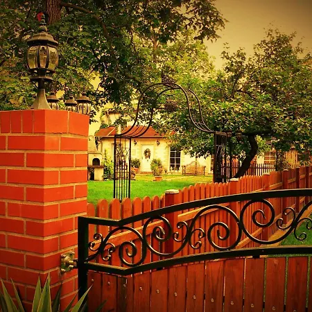 Ferienhaus Kutscherhaus Casa Chabeli - Berlin, Max 11 Personen * Berlin