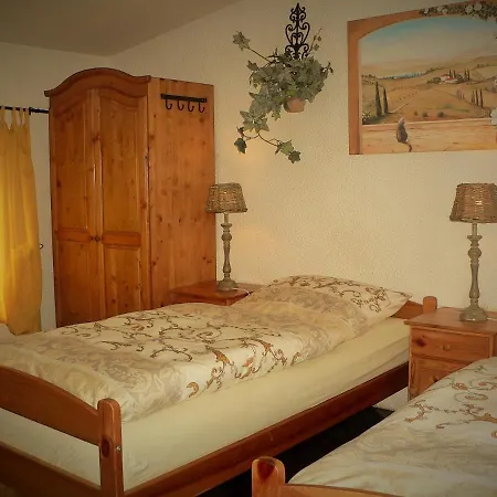 Ferienhaus Kutscherhaus Casa Chabeli - Berlin, Max 11 Personen *