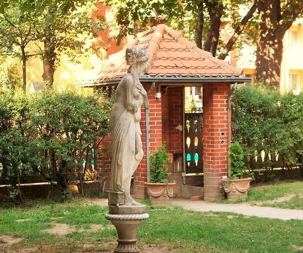 Tatil Evi Ferienhaus Kutscherhaus Casa Chabeli - Berlin, Max 11 Personen Berlin