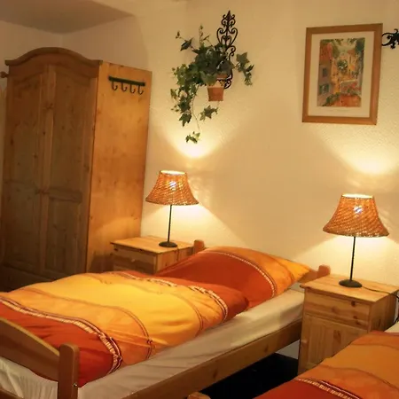 Ferienhaus Kutscherhaus Casa Chabeli - Berlin, Max 11 Personen Berlijn