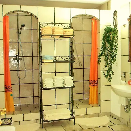 Ferienhaus Kutscherhaus Casa Chabeli - Berlin, Max 11 Personen