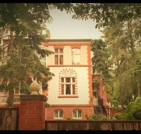 Ferienhaus Kutscherhaus Casa Chabeli - Berlin, Max 11 Personen * برلين
